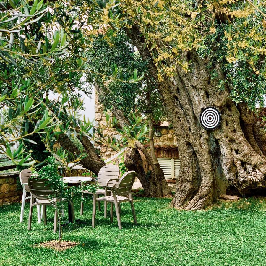 Chateau Fasel Tirana Exterior foto